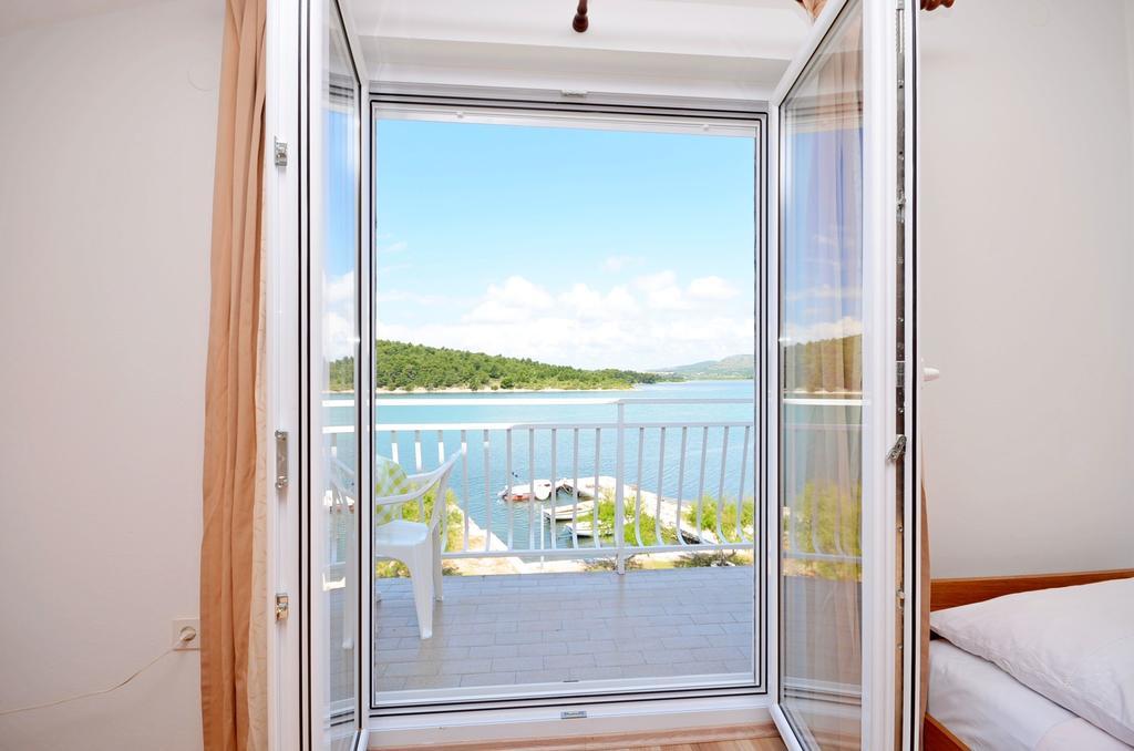 Apartments Vila Punta Jadrtovac Eksteriør billede